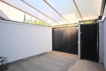 Casa à venda com 75m², 2 quartos e 1 vagaGaragem