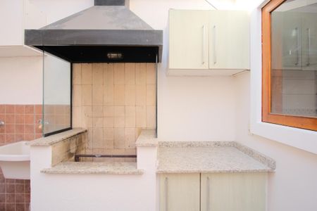 Casa à venda com 75m², 2 quartos e 1 vagaQuintal e área de serviço