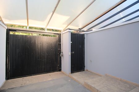 Casa à venda com 75m², 2 quartos e 1 vagaGaragem