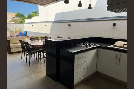 Casa de condomínio à venda com 194m², 3 quartos e 4 vagas Casa de condomínio à venda com 194m², 3 quartos e 4 vagasFoto 01