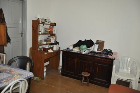 Casa à venda com 146m², 6 quartos e sem vagaSala