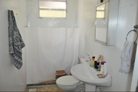 Casa à venda com 146m², 6 quartos e sem vagaBanheiro