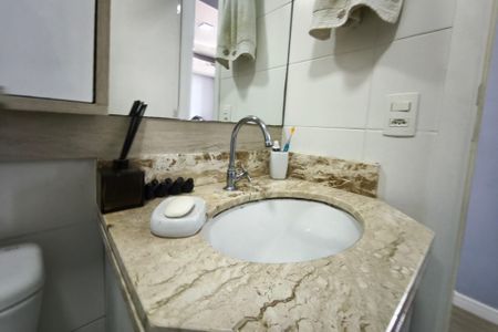 Apartamento à venda com 58m², 3 quartos e 1 vaga Apartamento à venda com 58m², 3 quartos e 1 vagaBanheiro Social