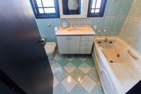Casa à venda com 220m², 3 quartos e 4 vagas Casa à venda com 220m², 3 quartos e 4 vagasBanheiro da Suíte 3