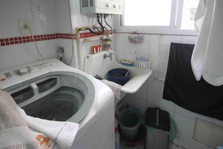 Apartamento à venda com 58m², 3 quartos e 1 vagaÁrea de Serviço