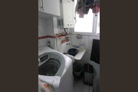 Apartamento à venda com 58m², 3 quartos e 1 vagaÁrea de Serviço