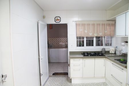 Casa à venda com 240m², 3 quartos e 3 vagasCozinha