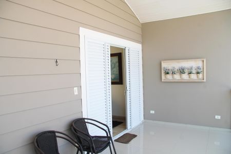 Casa à venda com 240m², 3 quartos e 3 vagasVaranda da Sala 2