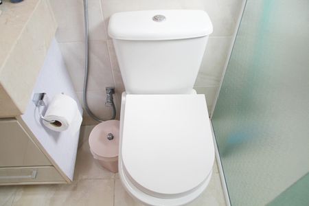 Casa à venda com 240m², 3 quartos e 3 vagasBanheiro da Suíte 1