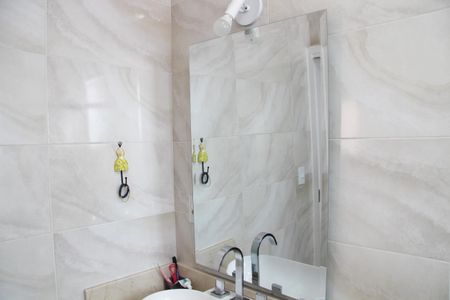 Casa à venda com 240m², 3 quartos e 3 vagasBanheiro da Suíte 1