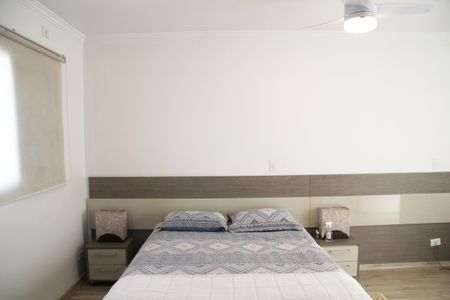 Casa à venda com 240m², 3 quartos e 3 vagasSuíte 1