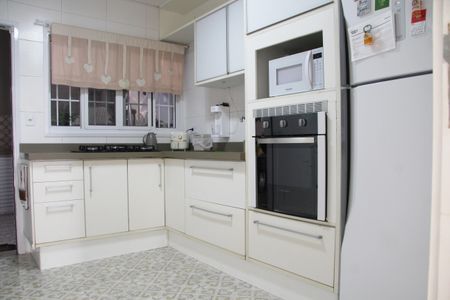 Casa à venda com 240m², 3 quartos e 3 vagasCozinha