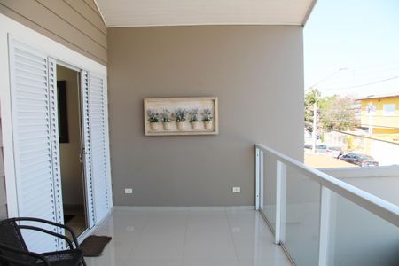 Casa à venda com 240m², 3 quartos e 3 vagasVaranda da Sala 2