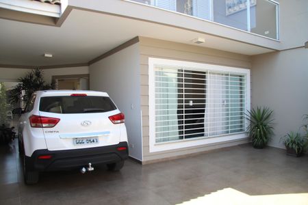 Casa à venda com 240m², 3 quartos e 3 vagasGaragem