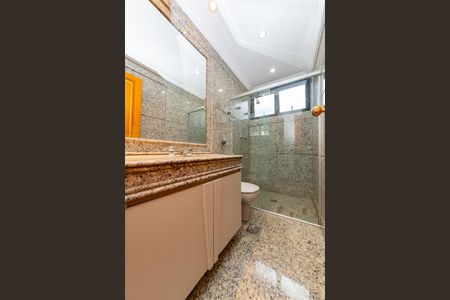 Apartamento para alugar com 170m², 3 quartos e 4 vagas Apartamento para alugar com 170m², 3 quartos e 4 vagasBanheiro Social