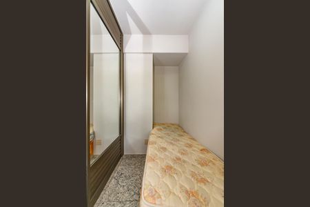 Apartamento para alugar com 170m², 3 quartos e 4 vagas Apartamento para alugar com 170m², 3 quartos e 4 vagasQuarto de Serviço