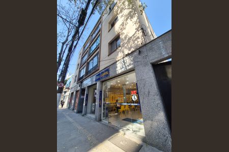 Apartamento para alugar com 82m², 2 quartos e sem vagaFachada