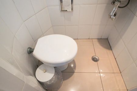 Apartamento para alugar com 82m², 2 quartos e sem vagaBanheiro de serviço
