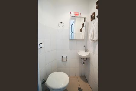 Apartamento para alugar com 82m², 2 quartos e sem vagaBanheiro de serviço