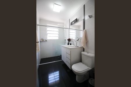 Apartamento para alugar com 82m², 2 quartos e sem vagaBanheiro