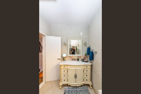 Apartamento à venda com 110m², 3 quartos e 1 vaga Apartamento à venda com 110m², 3 quartos e 1 vagaBanheiro Social