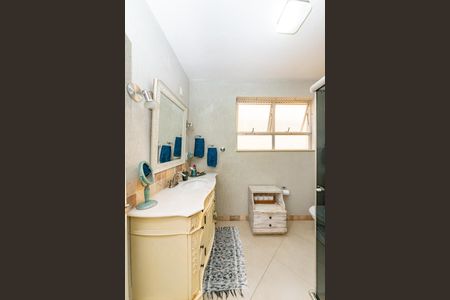 Apartamento à venda com 110m², 3 quartos e 1 vaga Apartamento à venda com 110m², 3 quartos e 1 vagaBanheiro Social