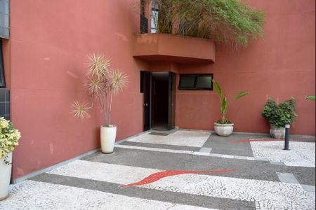 Apartamento para alugar com 82m², 1 quarto e 1 vagaEntrada lateral