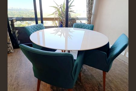 Apartamento para alugar com 82m², 1 quarto e 1 vagaSala