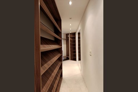 Apartamento para alugar com 82m², 1 quarto e 1 vagaCloset da suíte