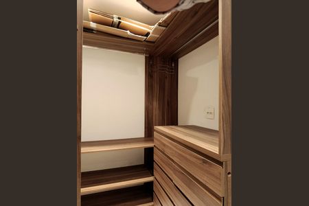 Apartamento para alugar com 82m², 1 quarto e 1 vagaCloset da suíte