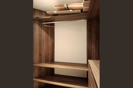 Apartamento para alugar com 82m², 1 quarto e 1 vagaCloset da suíte