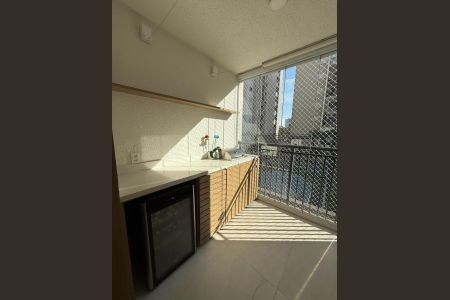 Apartamento à venda com 61m², 3 quartos e 1 vaga Apartamento à venda com 61m², 3 quartos e 1 vagaVaranda foto 3