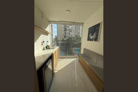 Apartamento à venda com 61m², 3 quartos e 1 vaga Apartamento à venda com 61m², 3 quartos e 1 vagaVaranda foto 2