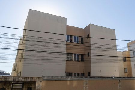 Apartamento à venda com 50m², 2 quartos e 1 vaga Apartamento à venda com 50m², 2 quartos e 1 vagaFachada