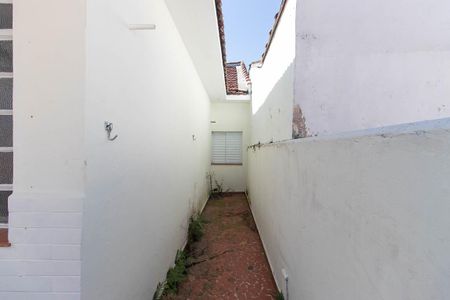 Casa para alugar com 60m², 3 quartos e 1 vaga Casa para alugar com 60m², 3 quartos e 1 vagaCorredor Lateral