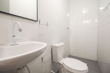 Casa para alugar com 120m², 3 quartos e 1 vaga Casa para alugar com 120m², 3 quartos e 1 vagaBanheiro 2