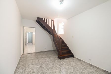 Casa para alugar com 120m², 3 quartos e 1 vaga Casa para alugar com 120m², 3 quartos e 1 vagaSala