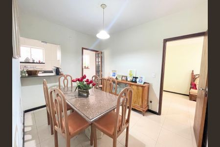 Apartamento à venda com 110m², 3 quartos e 1 vagaSala de Jantar