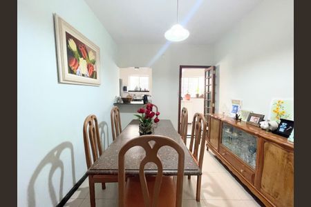 Apartamento à venda com 110m², 3 quartos e 1 vagaSala de Jantar