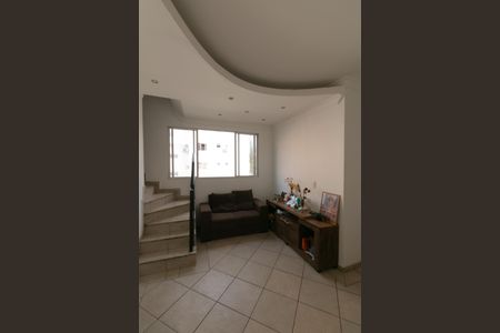 Apartamento à venda com 107m², 2 quartos e 2 vagasSala