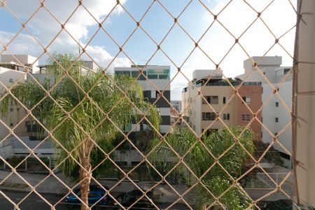 Apartamento à venda com 107m², 2 quartos e 2 vagasVista