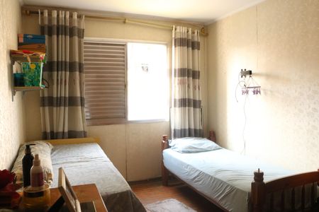 Apartamento à venda com 79m², 2 quartos e 1 vagaQuarto 2