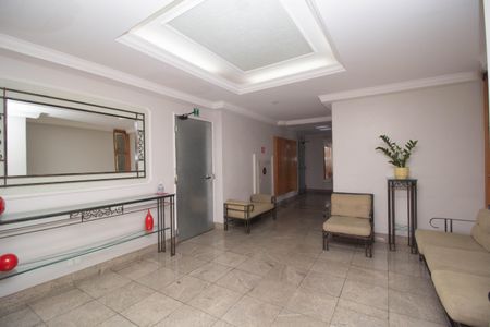 Apartamento à venda com 74m², 2 quartos e 1 vagaHall social