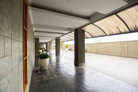 Apartamento à venda com 74m², 2 quartos e 1 vagaÁrea comum