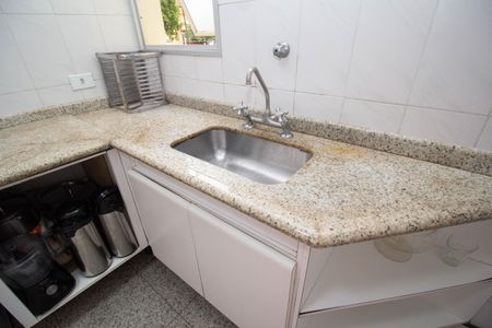 Apartamento à venda com 74m², 2 quartos e 1 vagaCozinha