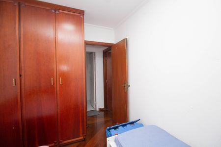 Apartamento à venda com 74m², 2 quartos e 1 vagaQuarto 2