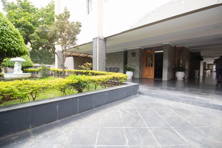 Apartamento à venda com 74m², 2 quartos e 1 vagaÁrea comum