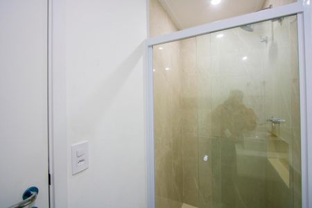 Apartamento à venda com 121m², 3 quartos e 3 vagas Apartamento à venda com 121m², 3 quartos e 3 vagasBanheiro Social