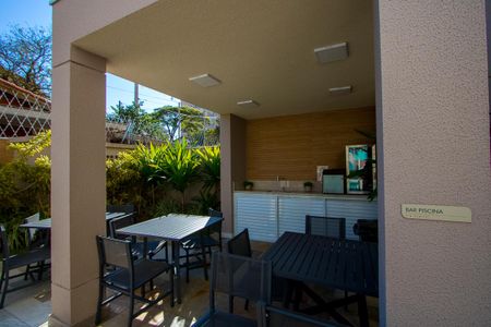 Apartamento à venda com 121m², 3 quartos e 3 vagas Apartamento à venda com 121m², 3 quartos e 3 vagasÁrea comum - Piscina