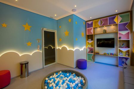 Apartamento à venda com 121m², 3 quartos e 3 vagas Apartamento à venda com 121m², 3 quartos e 3 vagasÁrea comum - Brinquedoteca